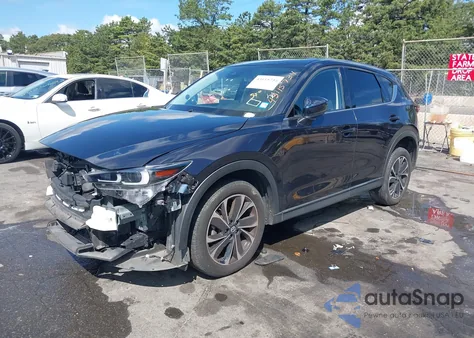 2022 Mazda Cx-5 Premium z USA, uszkodzony, nr VIN JM3KFBDM0N1524130